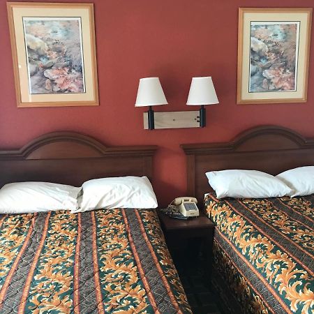 Travel Inn Ґрінсборо Екстер'єр фото