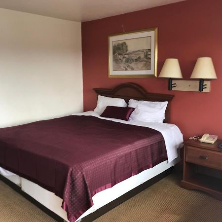 Travel Inn Ґрінсборо Екстер'єр фото